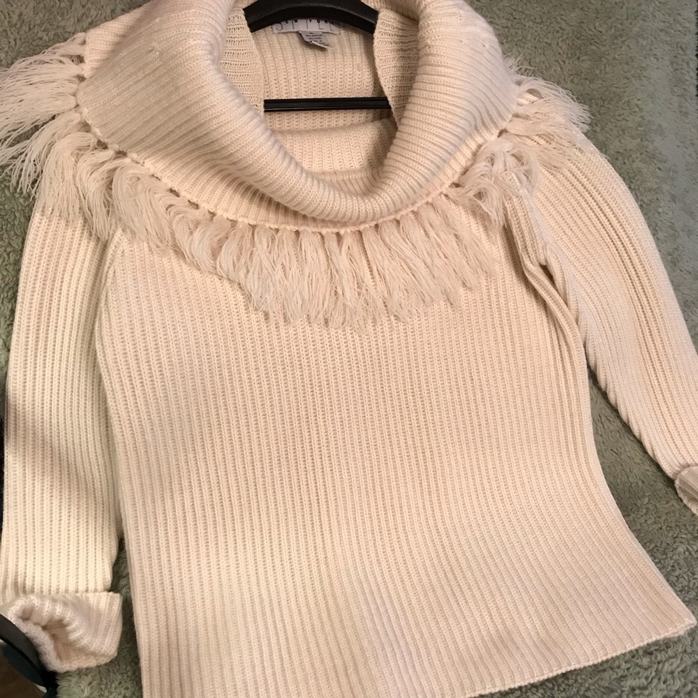 Beautiful sweater  M